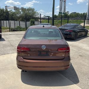 صورة 7 لـ 2016 Volkswagen JETTA 1.4T SE