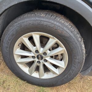 صورة مصغرة 20 لـ 2019 KIA SORENTO LX