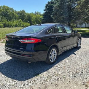 FORD FUSION SE - 8