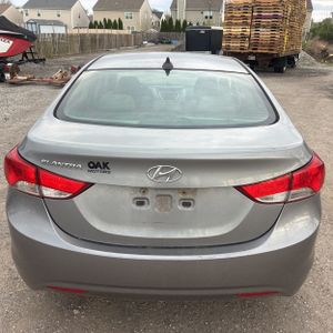 HYUNDAI ELANTRA - 7