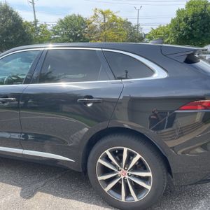 صورة 6 لـ 2022 Jaguar F-PACE P250 S