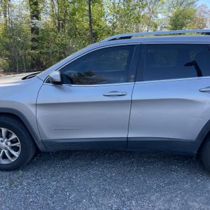 JEEP CHEROKEE UPLAND - 4