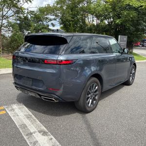 صورة 8 لـ 2024 LAND Rover RANGE ROVER SPORT P400 DYNAMIC SE