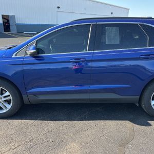 FORD EDGE SEL - 4