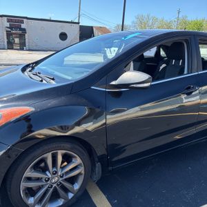 HYUNDAI ELANTRA GT BASE - 2