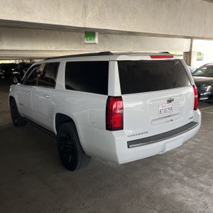 CHEVROLET SUBURBAN PREMIER - 5