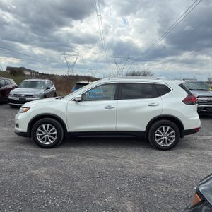 NISSAN ROGUE SV - 3