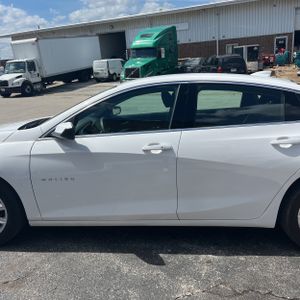 CHEVROLET MALIBU LT - 4