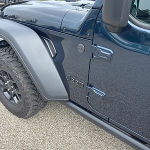 2025 JEEP WRANGLER WILLYS 缩略图 23