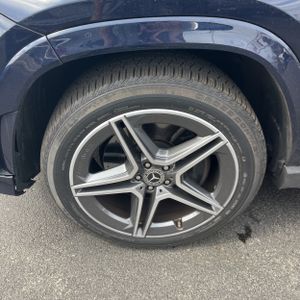 MERCEDES-BENZ GLS - 10