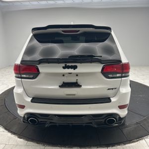 JEEP GRAND CHEROKEE SRT - 7