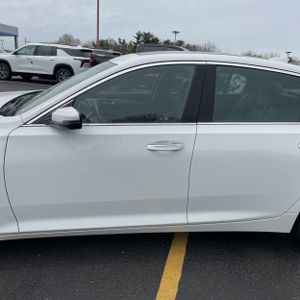 CADILLAC CT5 PREMIUM LUXURY - 4