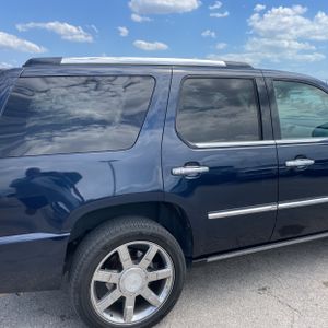 CADILLAC ESCALADE BASE - 9