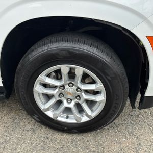 صورة 18 لـ 2025 Chevrolet TAHOE LT