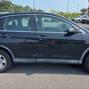 2016 Honda CR-V LX — миниатюра 11