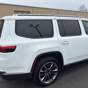 JEEP WAGONEER SERIES III - 9