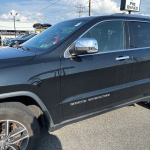 صورة 2 لـ 2017 JEEP GRAND CHEROKEE LIMITED