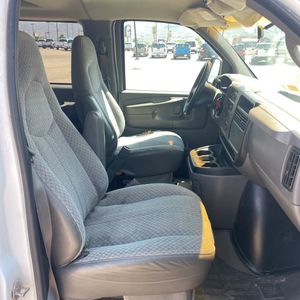 2004 Chevrolet EXPRESS 缩略图 32