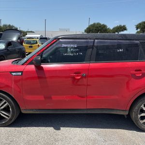 2017 KIA SOUL + — фото 4