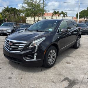 CADILLAC XT5 LUXURY - 1