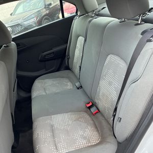 2015 Chevrolet SONIC LS — миниатюра 34