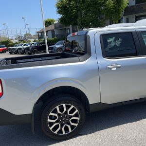 FORD MAVERICK LARIAT - 9