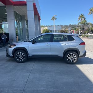 TOYOTA COROLLA CROSS - 3