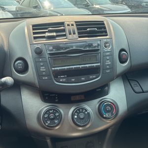 2011 Toyota RAV4 SPORT thumbnail 38