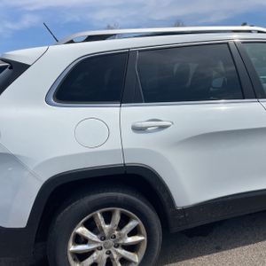 JEEP CHEROKEE LIMITED - 9