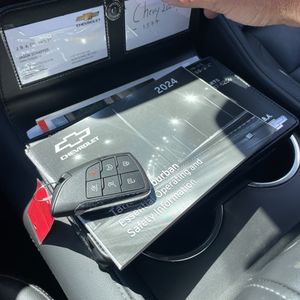 2024 Chevrolet SUBURBAN LT photo 56