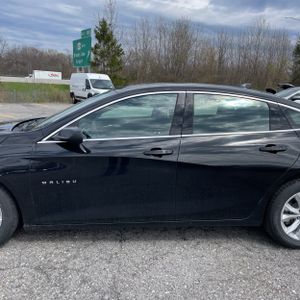 CHEVROLET MALIBU LT - 4