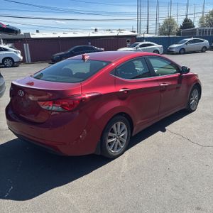 HYUNDAI ELANTRA - 8