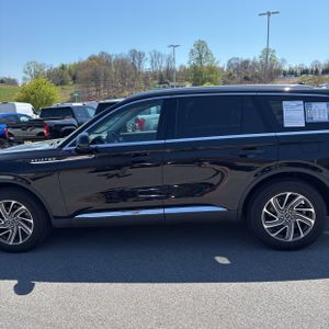 LINCOLN AVIATOR LIVERY - 4