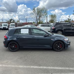 VOLKSWAGEN GOLF GTI SE - 10