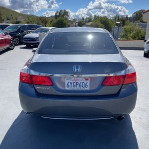 HONDA ACCORD LX - 7