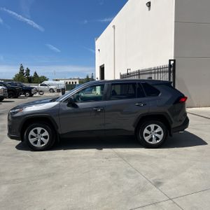 TOYOTA RAV4 - 3