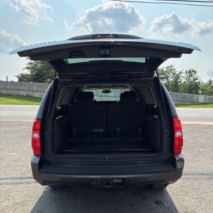 2011 Chevrolet SUBURBAN LS 缩略图 39