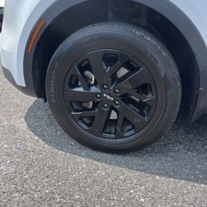 2023 KIA SORENTO X-LINE S — миниатюра 17