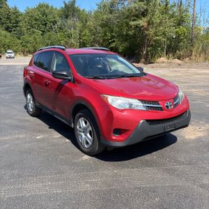 2015 Toyota RAV4 LE — фото 12