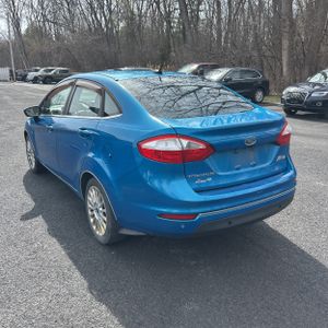 FORD FIESTA TITANIUM - 5