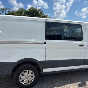 FORD TRANSIT 150 - 9