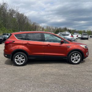 FORD ESCAPE SE - 10