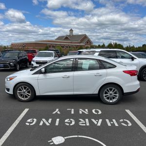 FORD FOCUS SE - 3