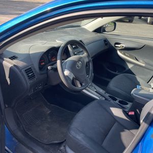 2010 Toyota COROLLA S — миниатюра 37