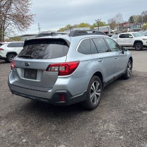 SUBARU OUTBACK 3.6R LIMITED - 8