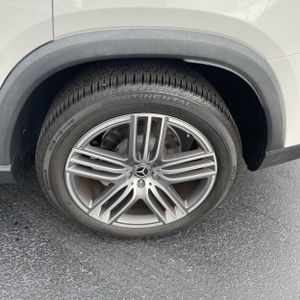2022 Mercedes-BENZ GLS — миниатюра 18