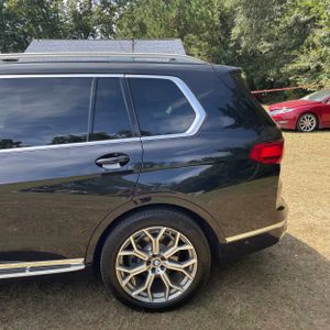 صورة 6 لـ 2020 BMW X7 XDRIVE40I