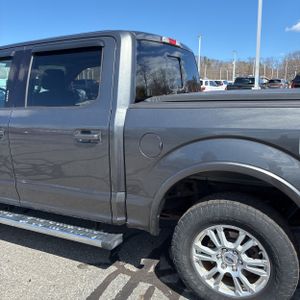 FORD F-150 LARIAT - 6
