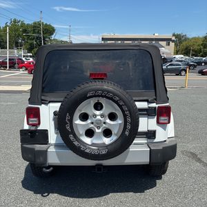 صورة مصغرة 41 لـ 2015 JEEP WRANGLER SAHARA