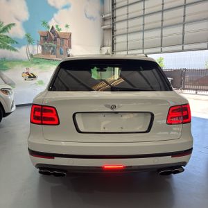 BENTLEY BENTAYGA V8 - 6